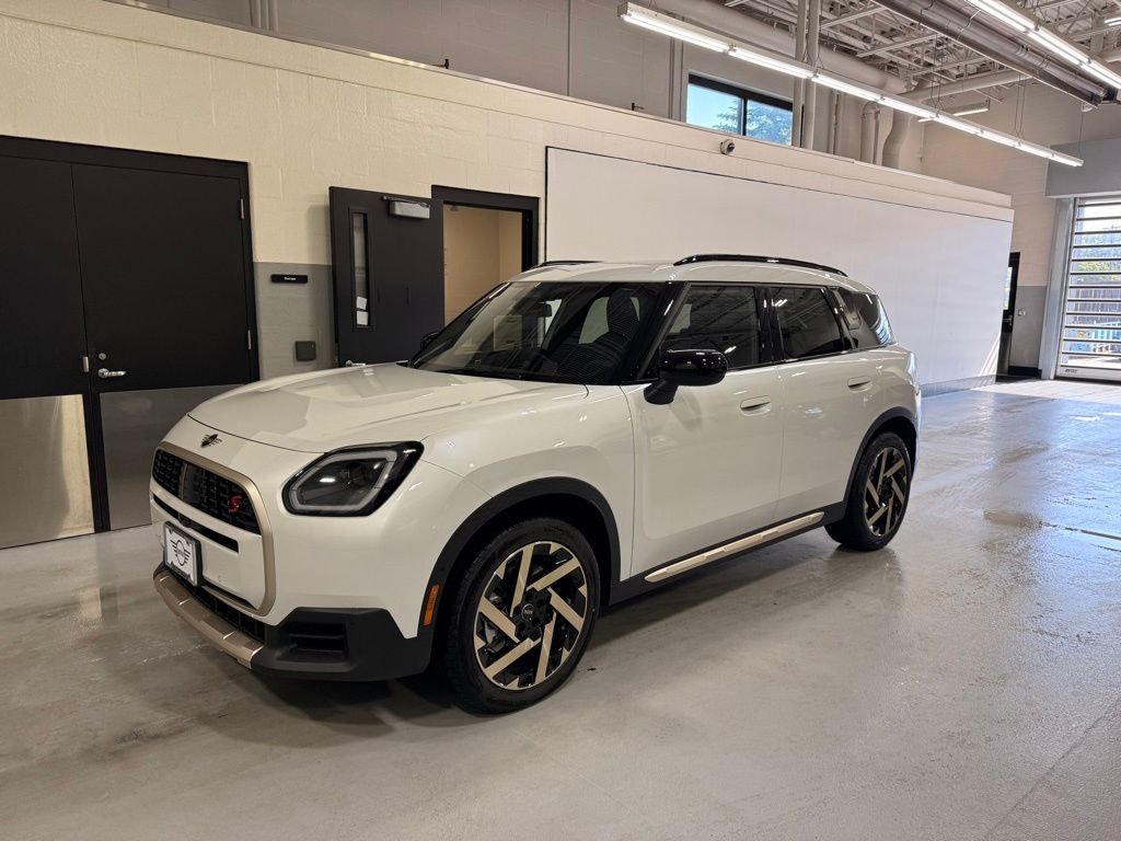 2027 MINI Countryman's photo
