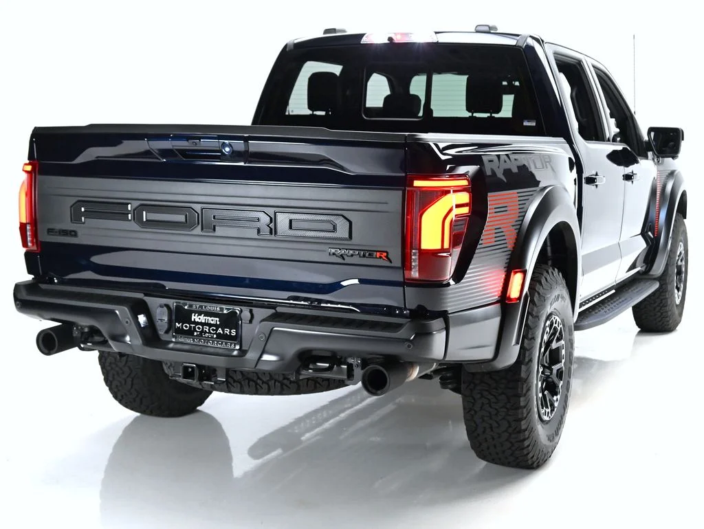Used 2026 Blue Metallic Ford R image 6