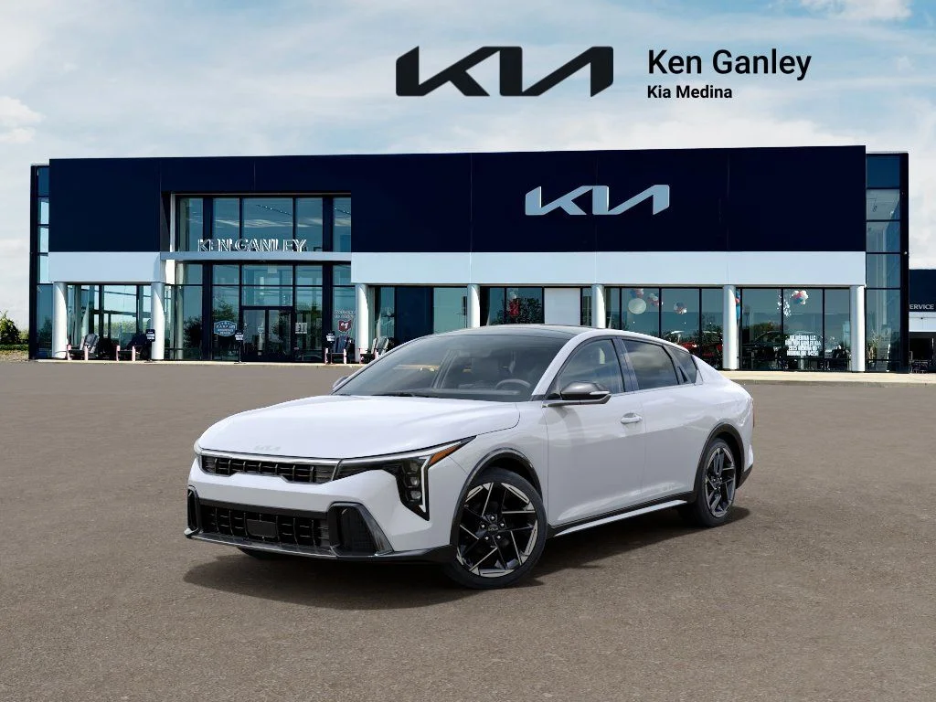 2026 Kia K4 GT-Line AT's photo