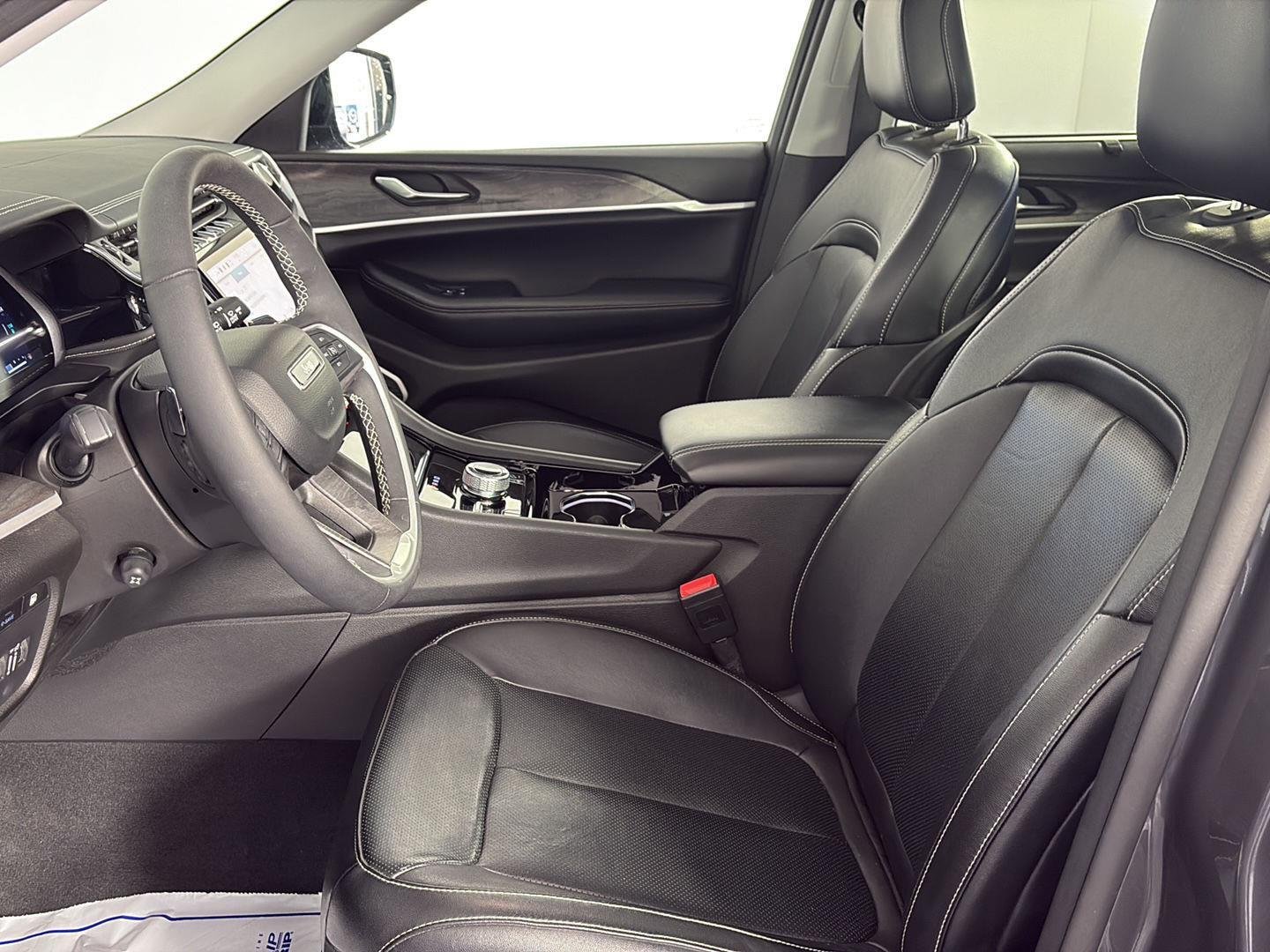 Used 2022 Baltic Gray Metallic Clearcoat Jeep 4xe image 23
