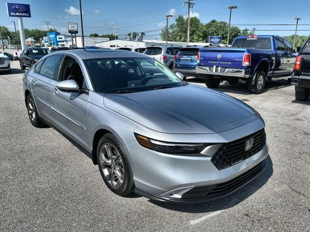 Used 2023  Honda EX image 11