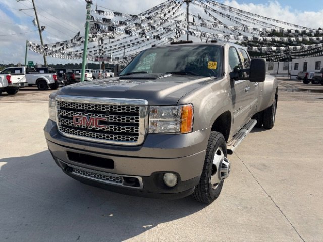 2013 GMC Sierra 2WD Crew Cab Long Box DRW's photo