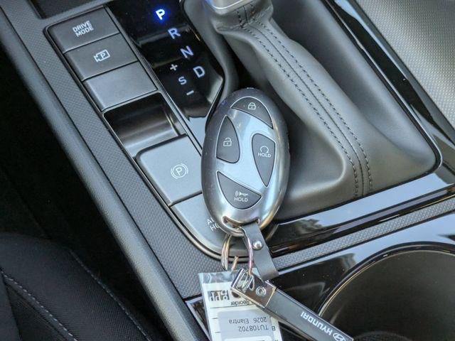 New 2026 White Hyundai SEL Sport Premium image 34