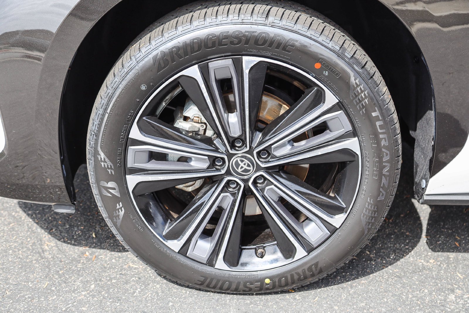 Certified Used 2023 Pearl Toyota Limited image 10