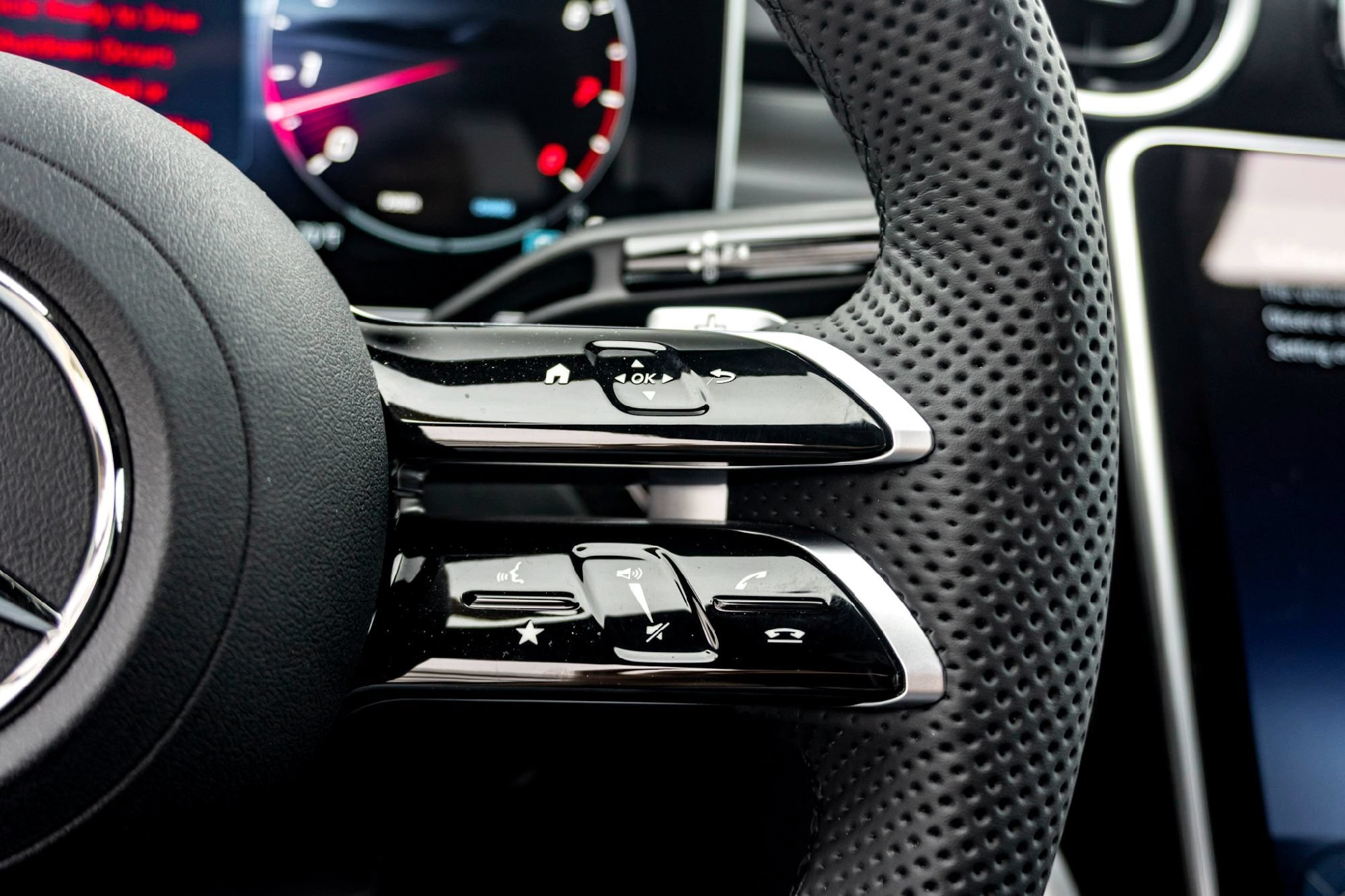 New 2026 Black Mercedes-Benz C 300 image 37