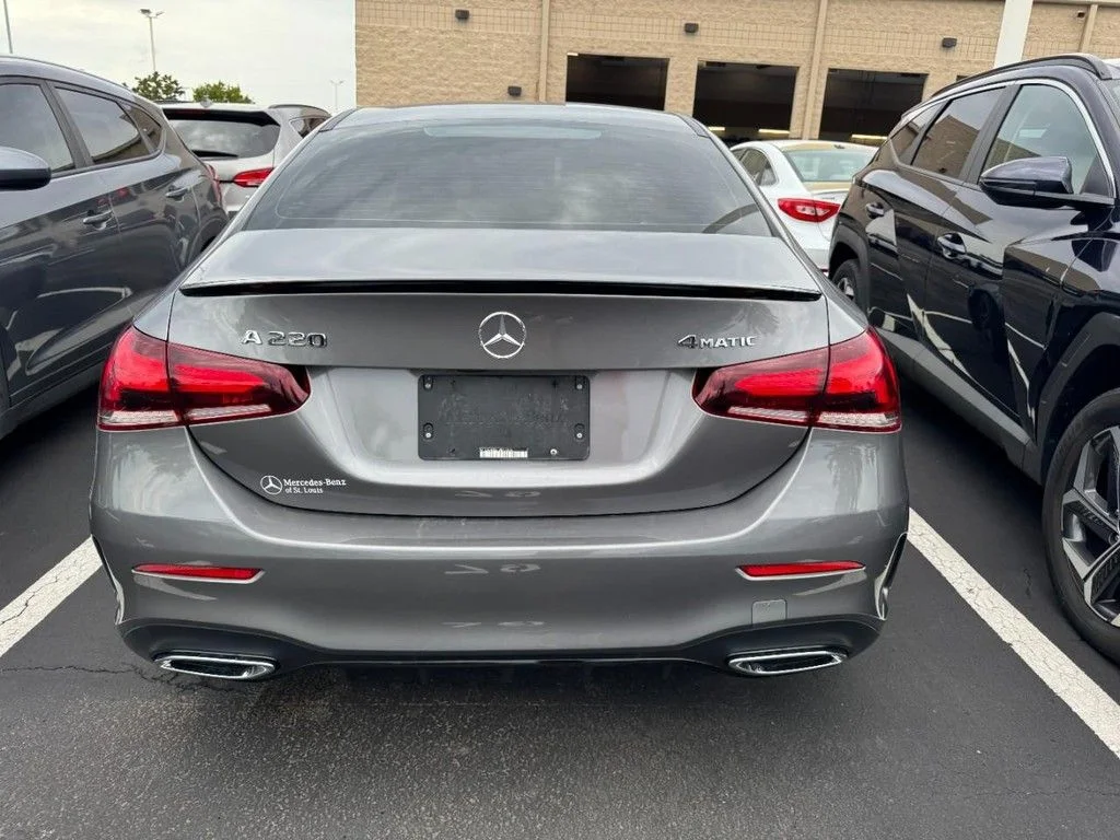 Used 2020  Mercedes-Benz A 220 image 3
