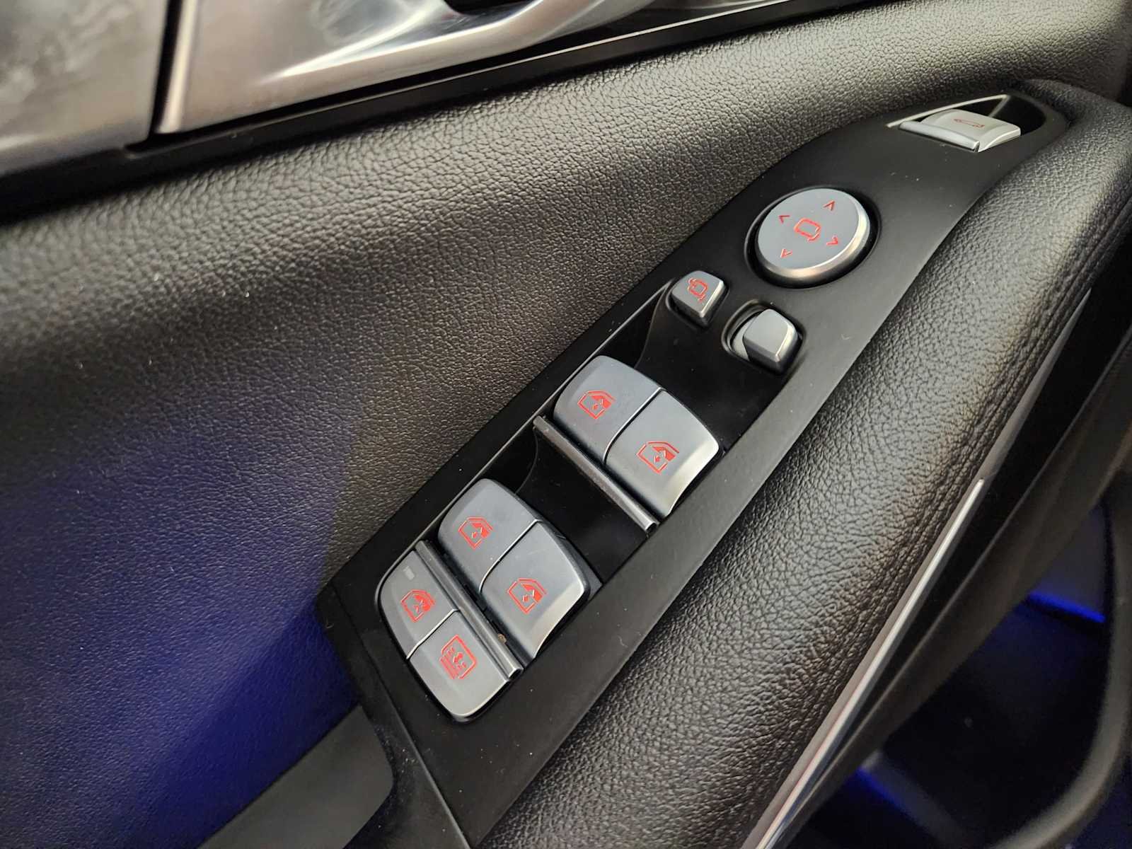 Used 2022 Phytonic Blue Metallic BMW xDrive40i image 23