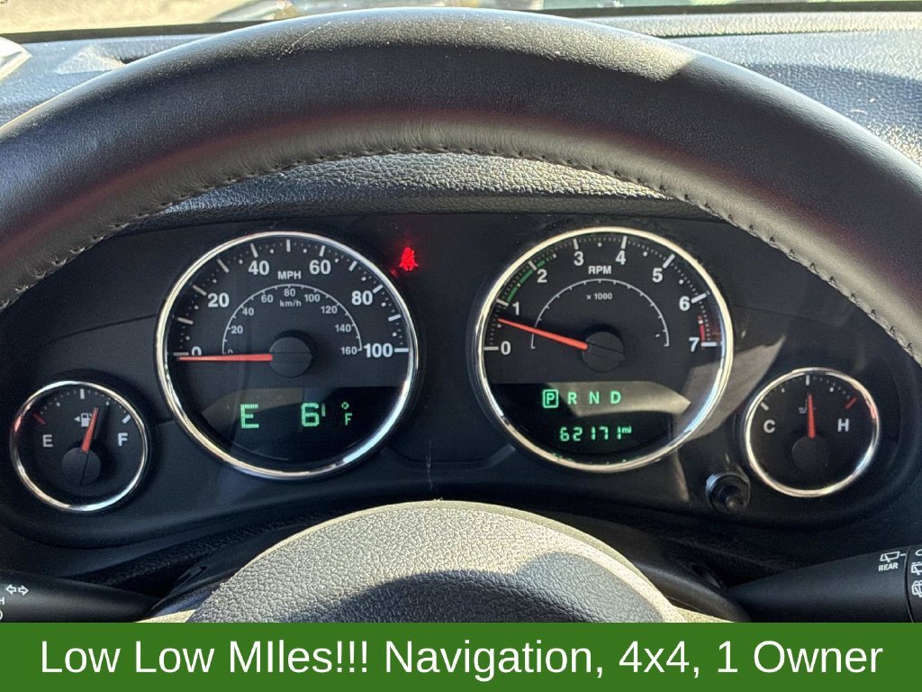 Used 2015 Black Jeep Sahara image 26