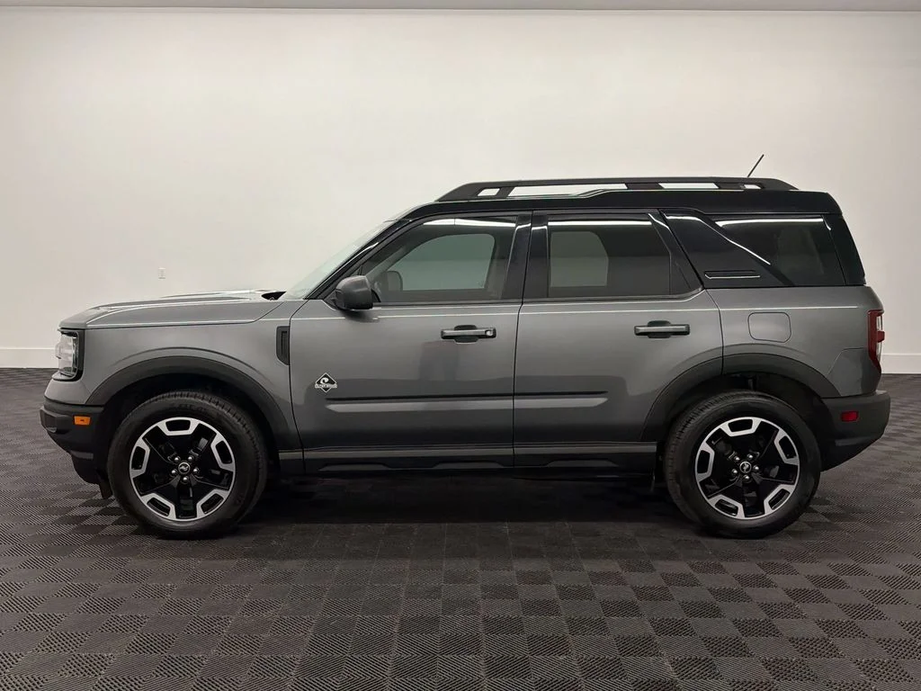 Used 2022 Carbonized Gray Metallic Ford Outer Banks image 2