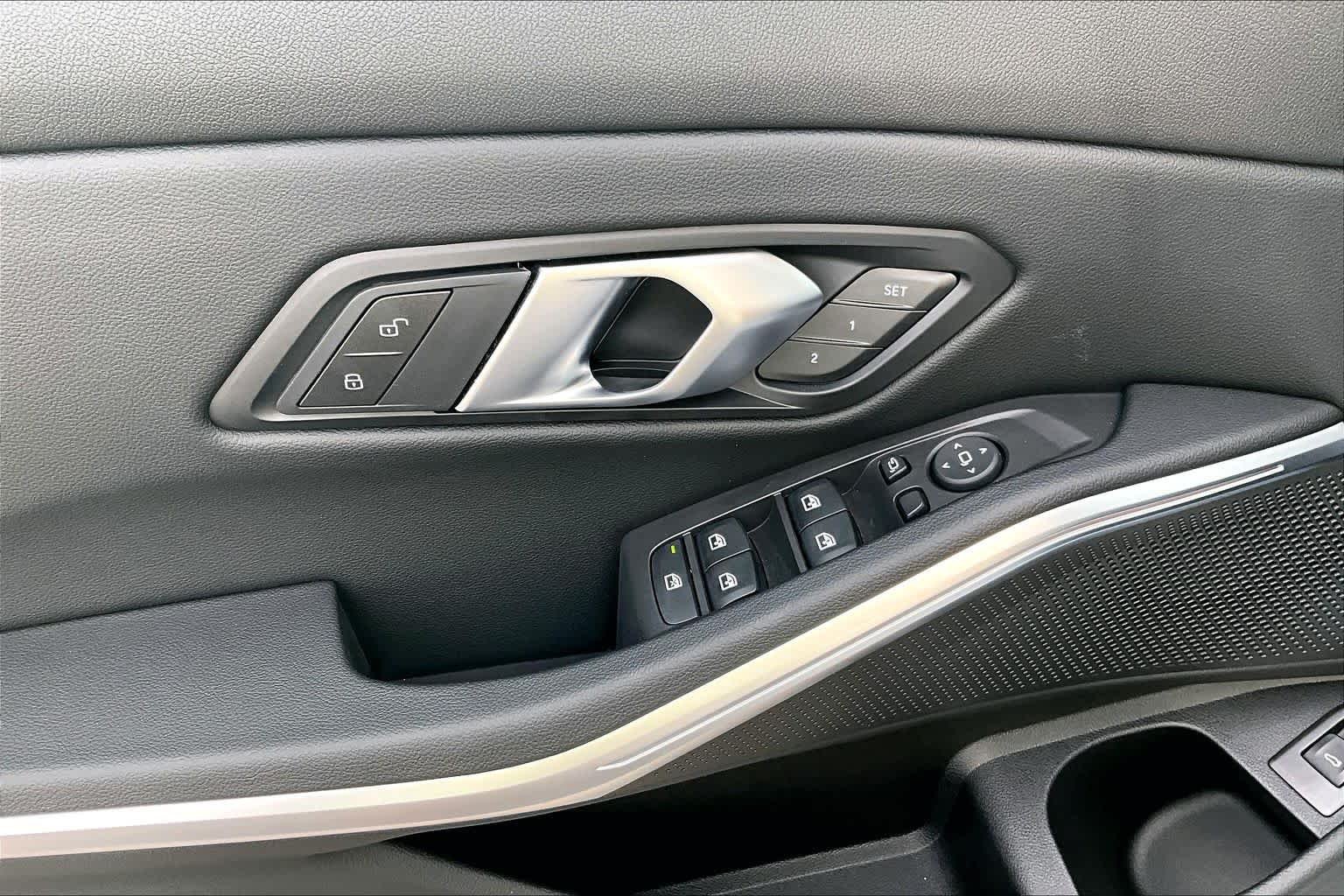 New 2026 Alpine White BMW 330i NA image 10