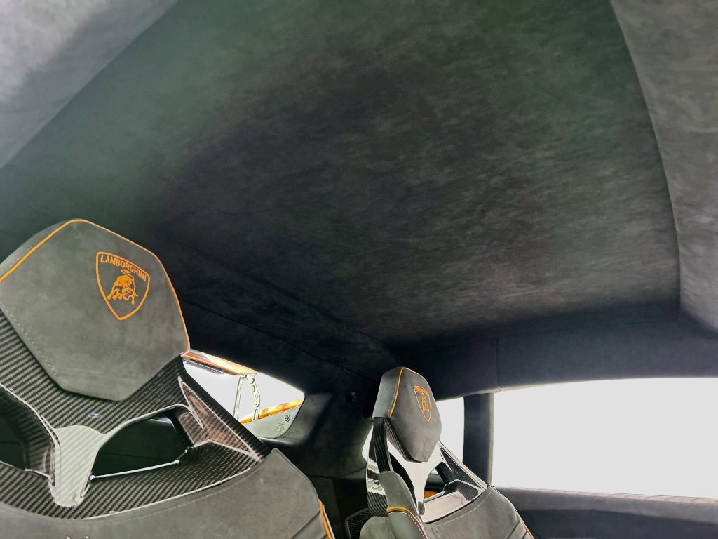 Used 2023 Orange Lamborghini  image 17