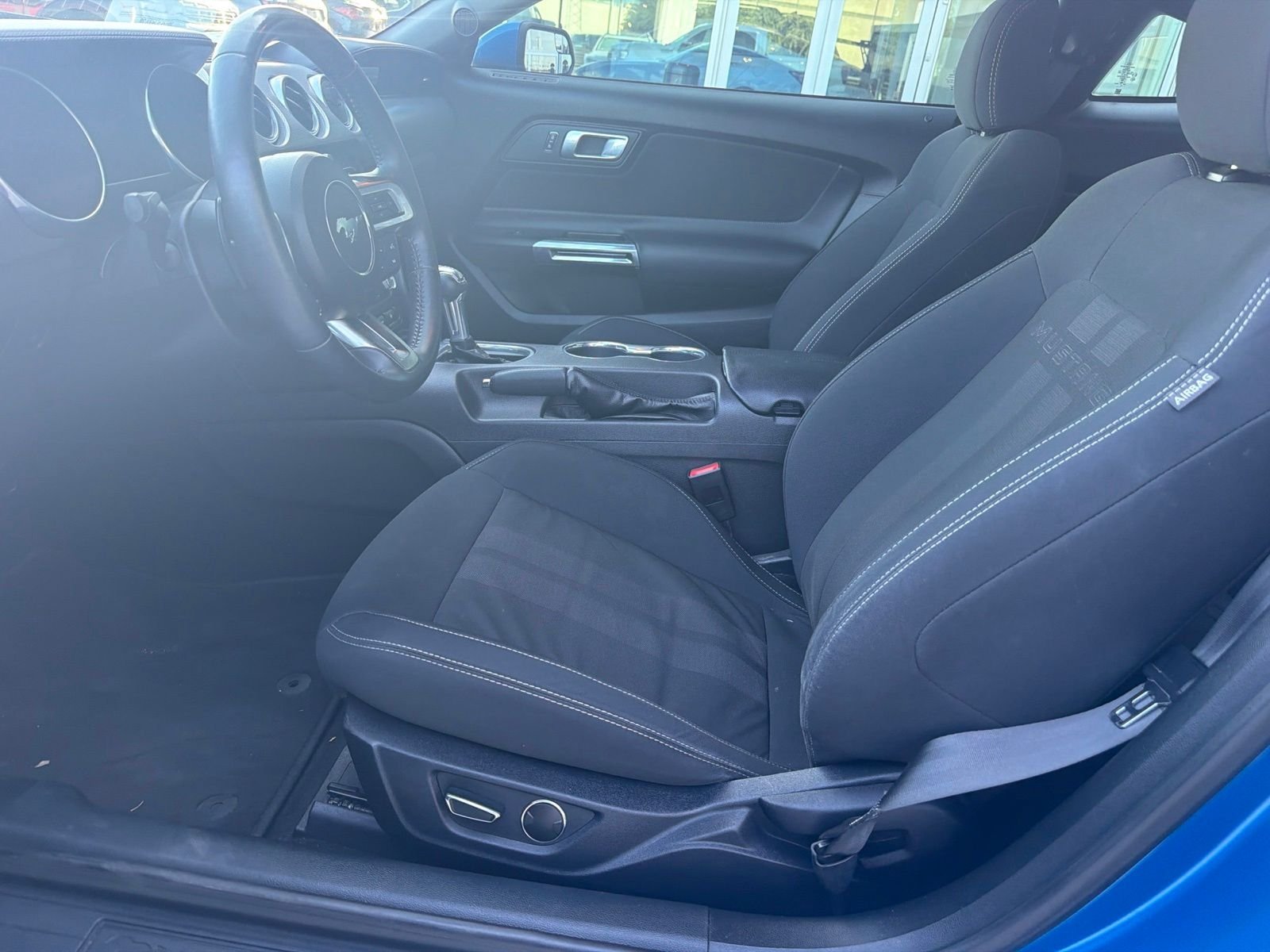 Used 2019 Velocity Blue Metallic Ford GT image 10