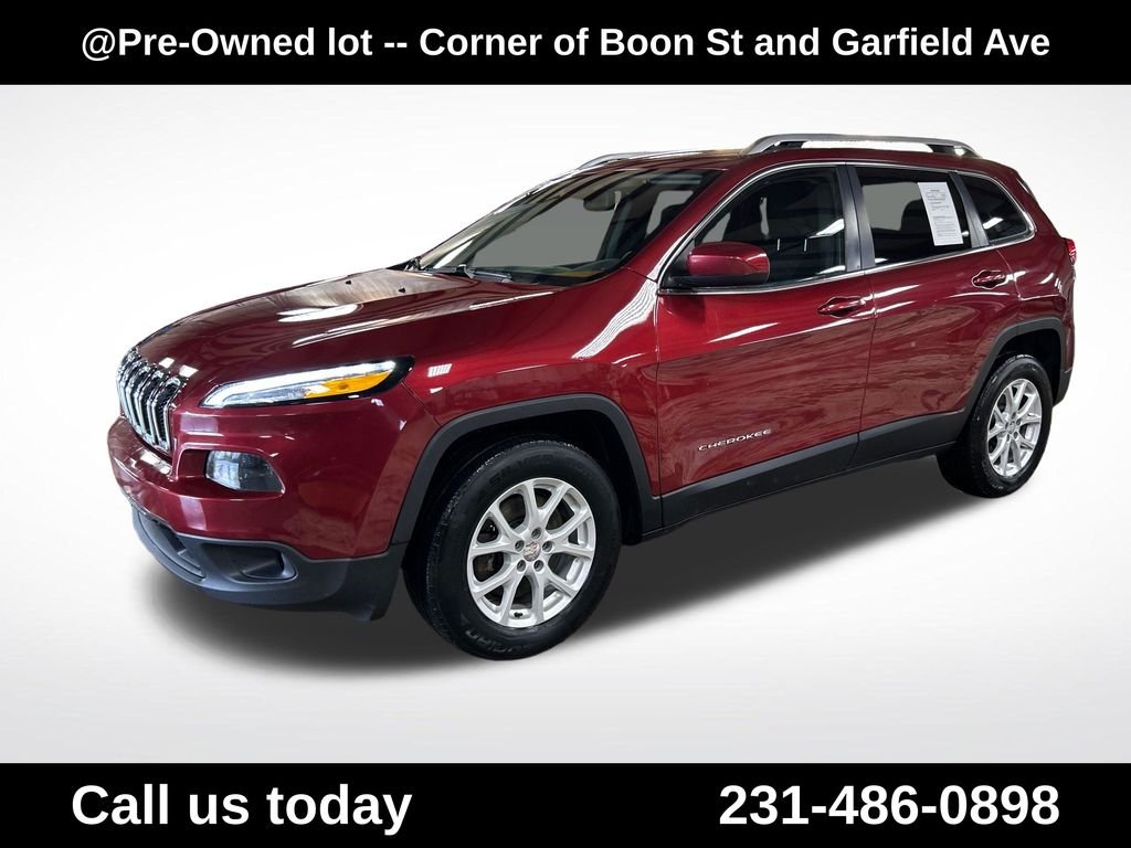 Used 2015 Red Jeep Latitude image 1