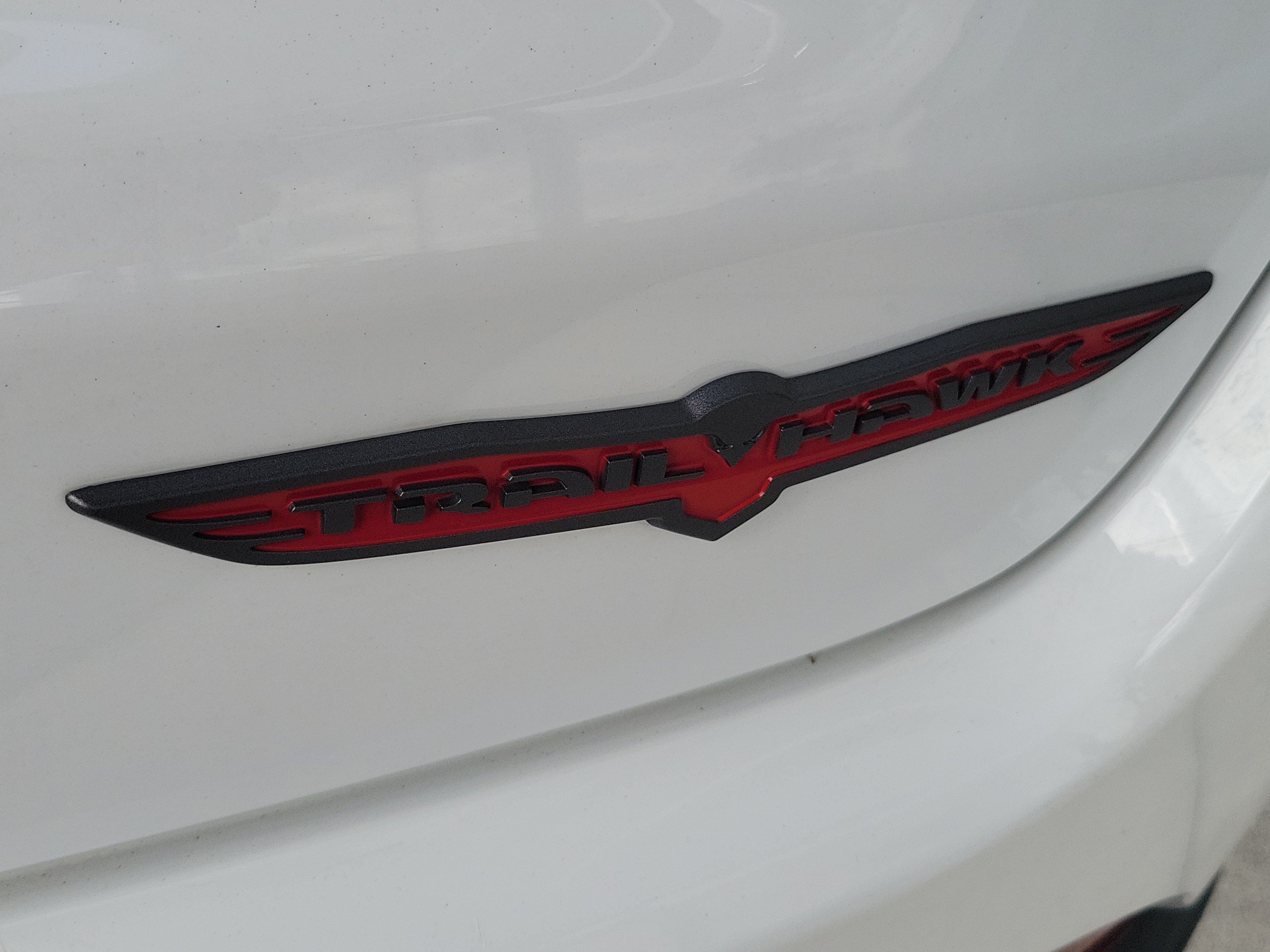 Used 2022 Bright White Clearcoat Jeep Trailhawk image 9