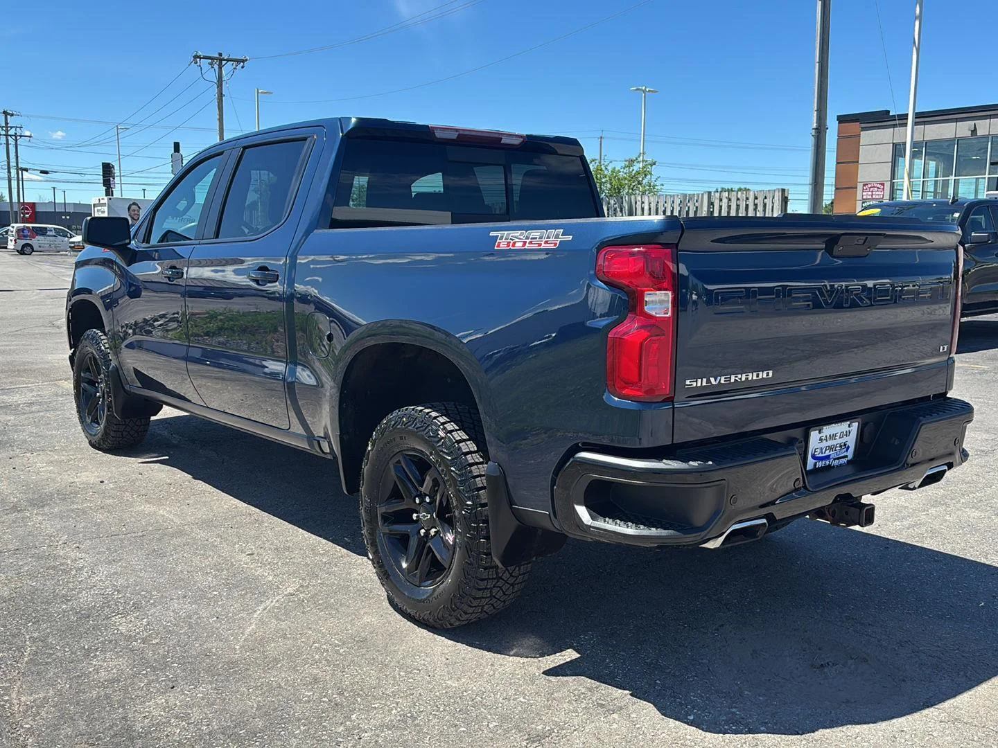 Used 2021 Northsky Blue Metallic Chevrolet LT Trail Boss image 5