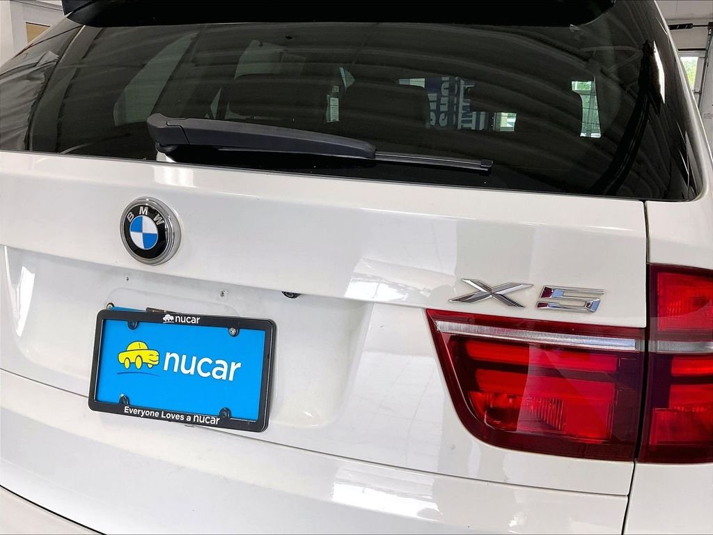 Used 2013 Alpine White BMW xDrive35i image 29