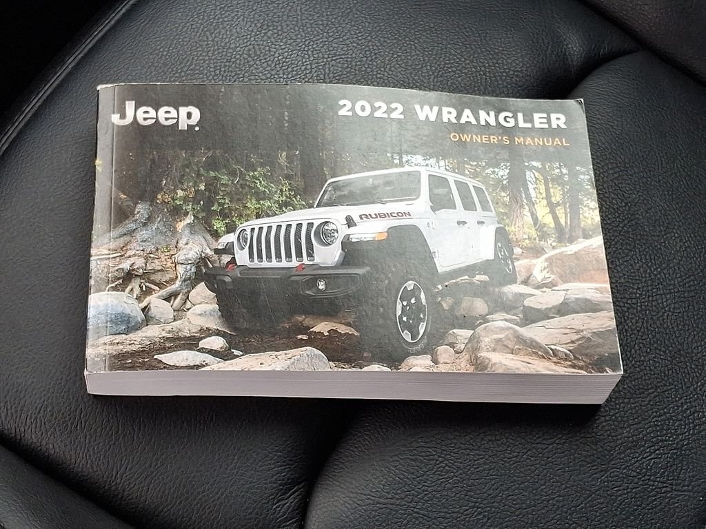 Used 2022 Gray Jeep Unlimited Sahara Altitude image 26