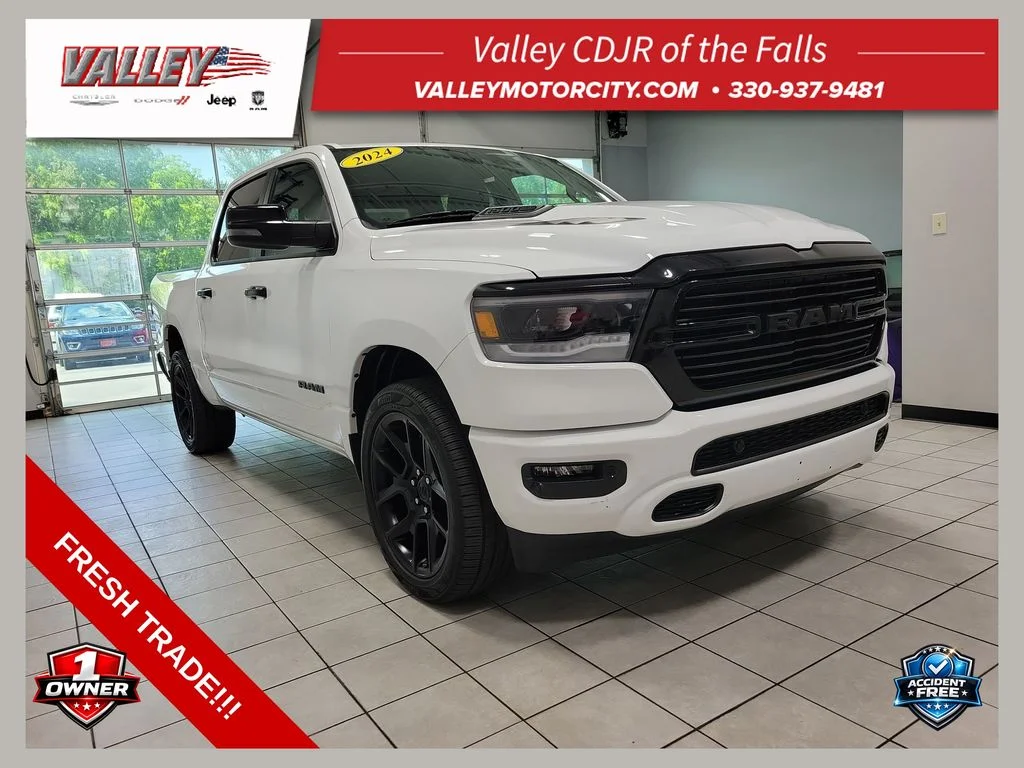 2024 RAM 1500 Laramie 4x4 Crew Cab 5'7's photo
