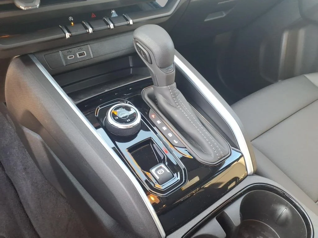 Used 2026 White Chevrolet Trail Boss image 20