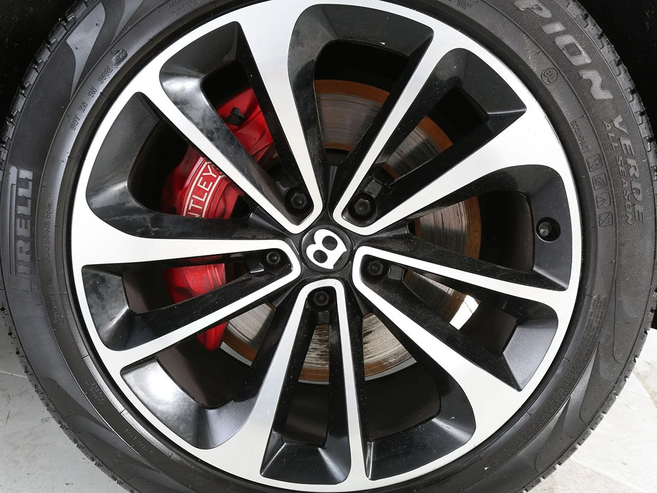 Used 2023 Blue Bentley  image 6