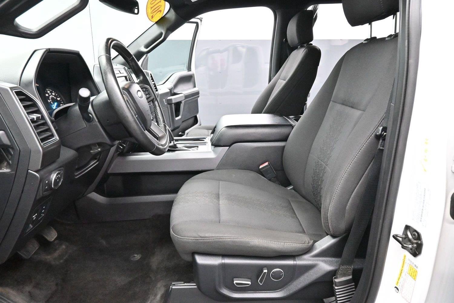 Used 2018 Oxford White Ford XLT image 14