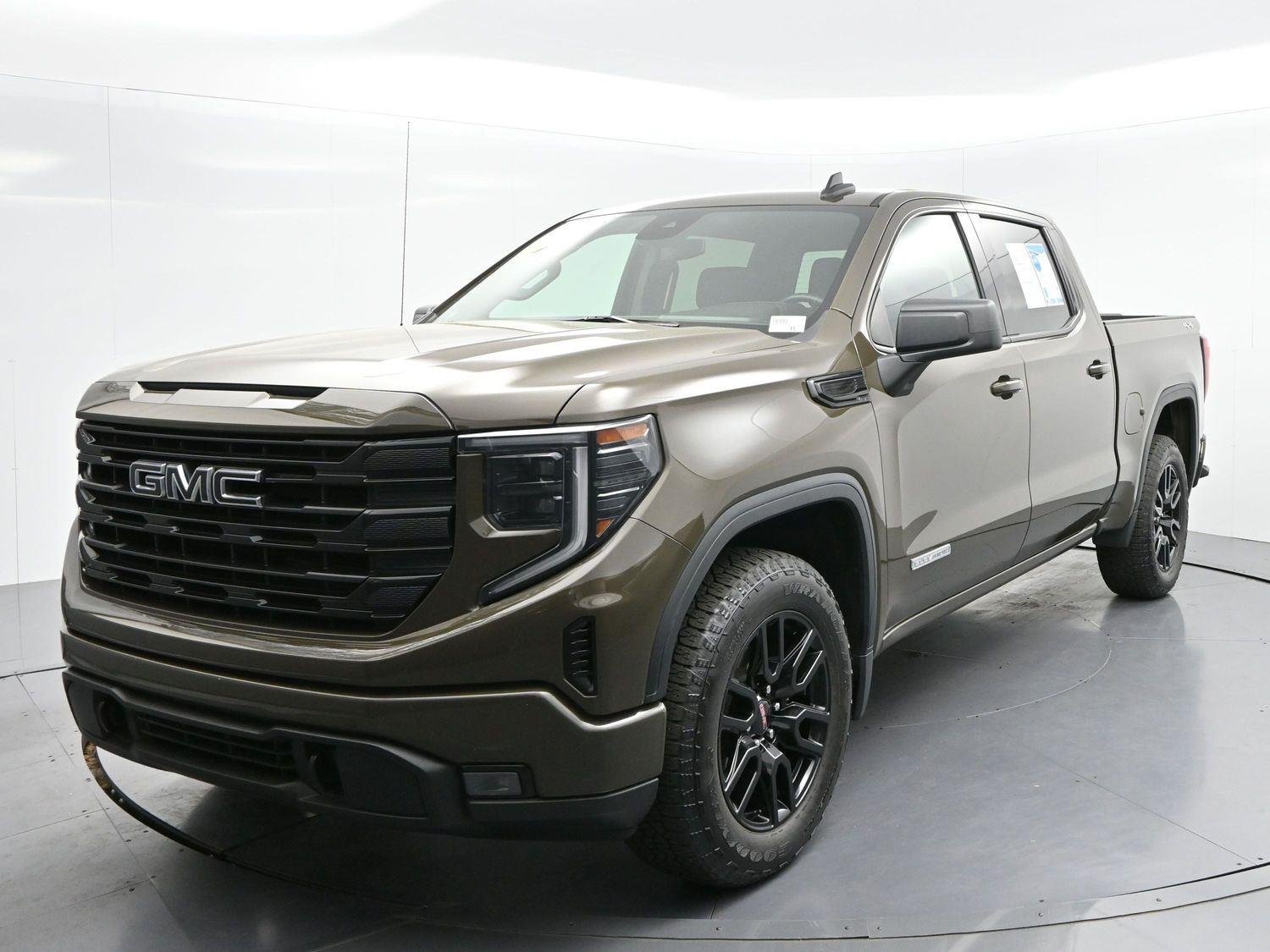 Used 2023 Deep Bronze Metallic GMC Elevation image 3