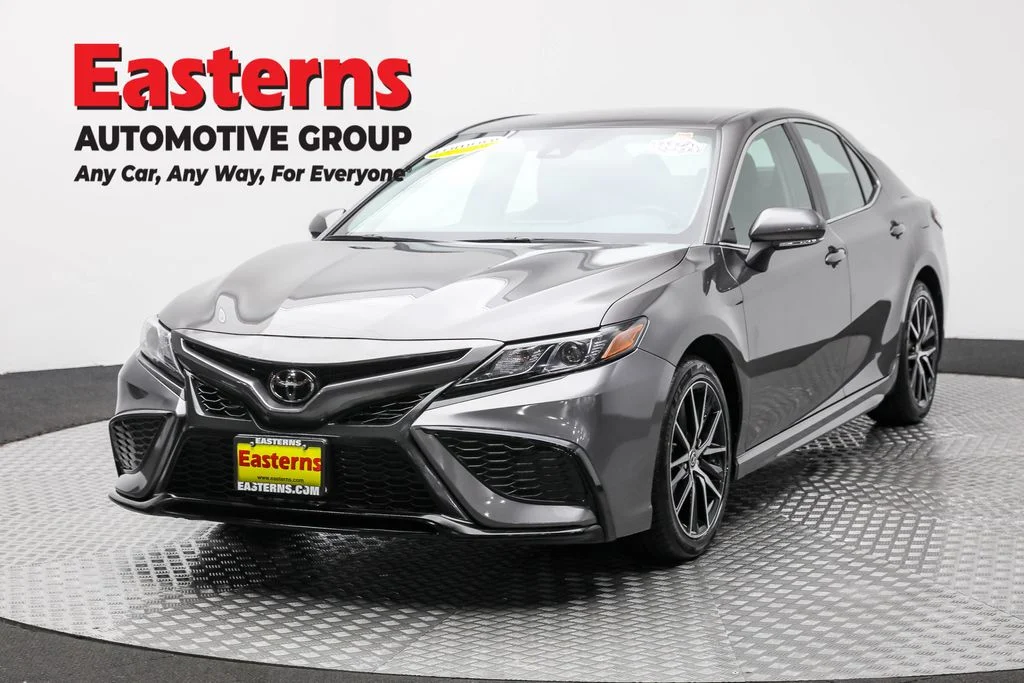 Used 2024 Gray Toyota SE image 1