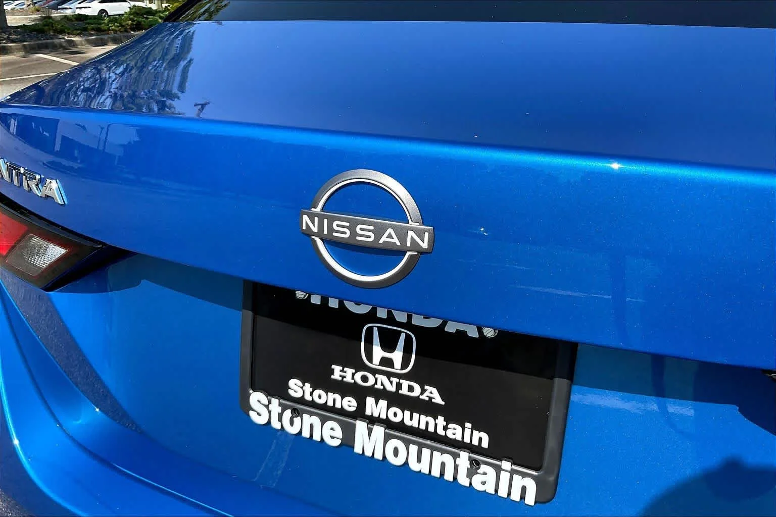 Used 2025 Electric Blue Metallic Nissan SV image 10