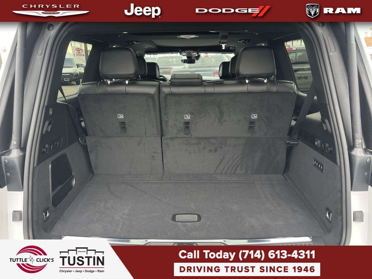 New 2026 Bright White Clearcoat Jeep Summit Obsidian image 27