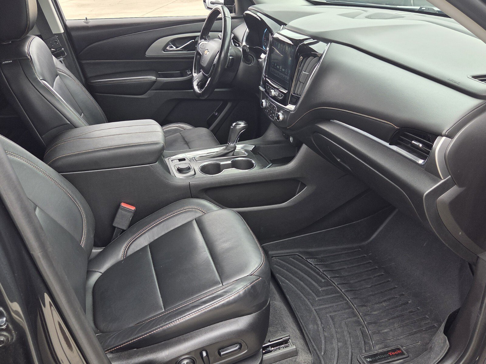 Used 2019 Graphite Metallic Chevrolet 3LT image 13