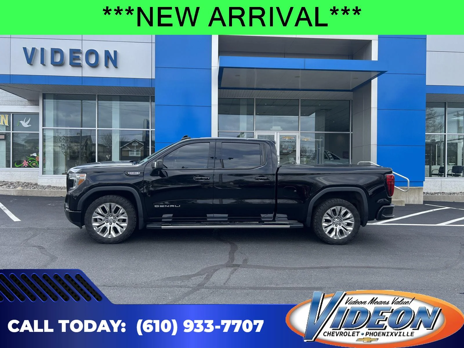 2020 GMC Sierra 4WD Crew Cab Short Box Denali's photo