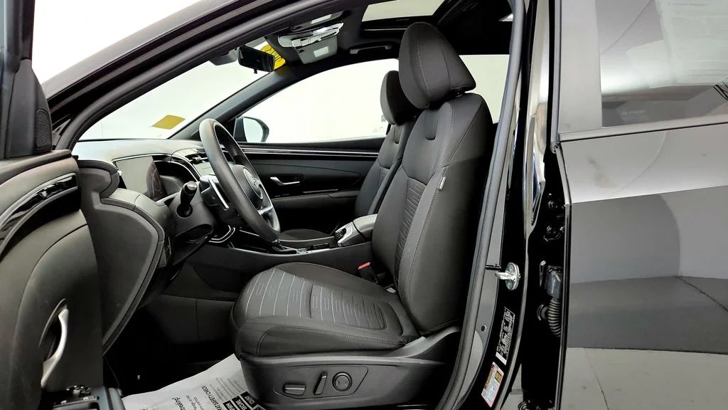 Used 2023 Black Hyundai NIGHT image 24