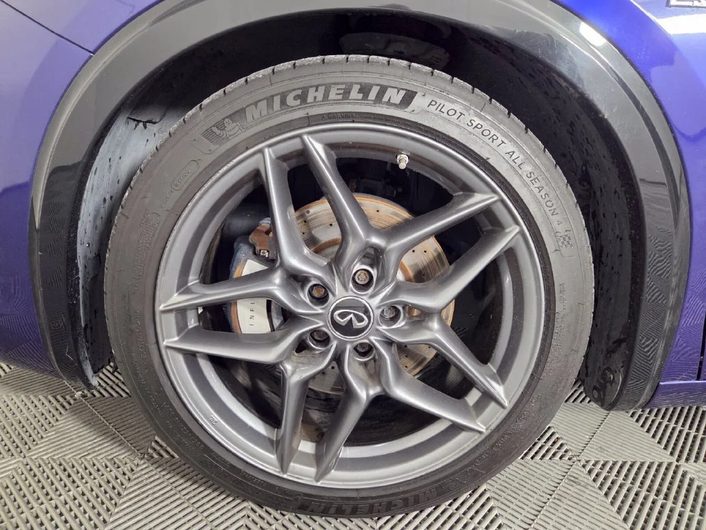 Used 2018 Ink Blue INFINITI Sport image 7