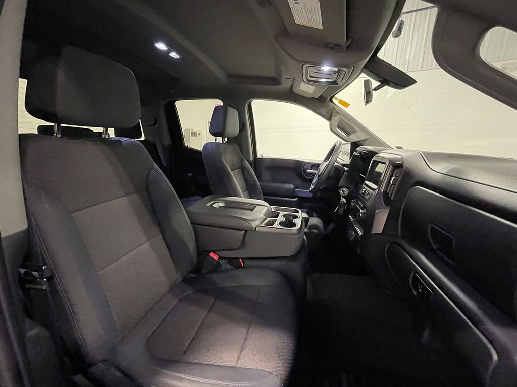 Used 2019 Brown Chevrolet Custom image 27