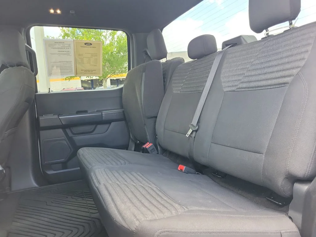 Used 2023 Oxford White Ford XL image 9