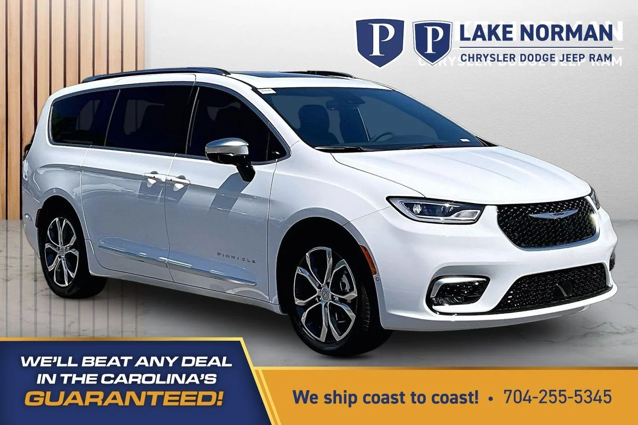 2026 Chrysler Pacifica Pinnacle's photo