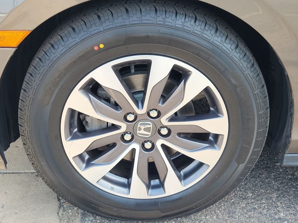 Used 2021 Gray Honda EX-L image 24