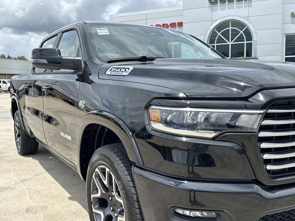 New 2026 Diamond Black Crystal Pearl-Coat Exterior Paint RAM Laramie image 19