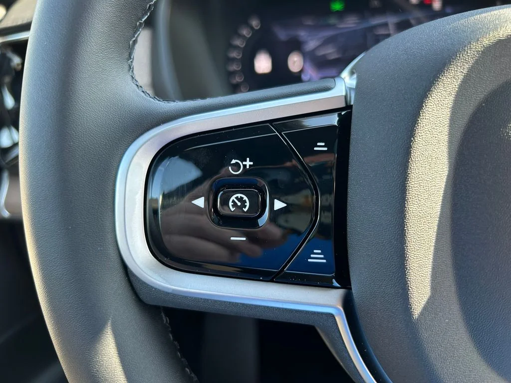 2026 Volvo XC90 Plus - Photo 26