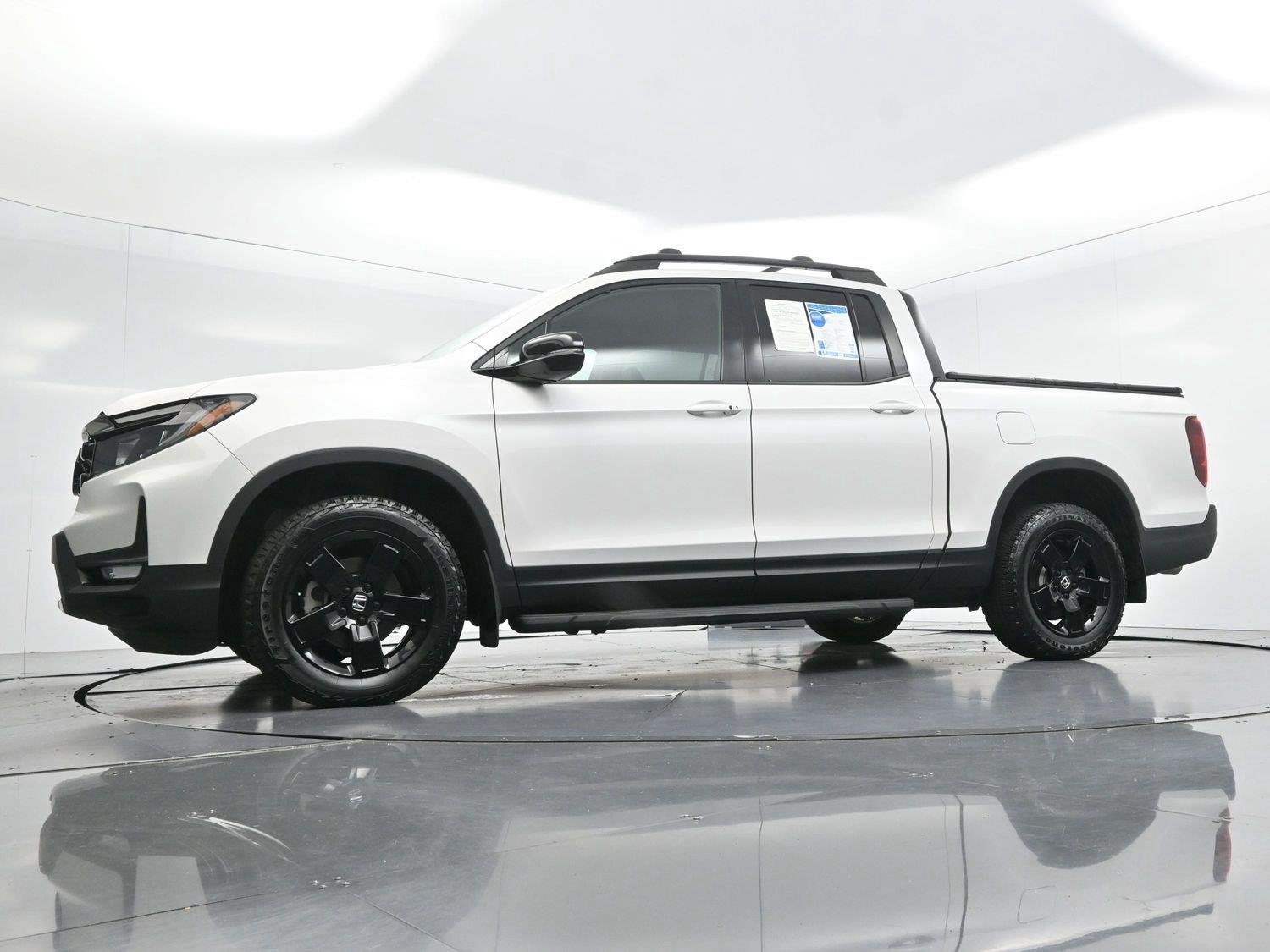 Used 2025 White Honda Black Edition image 48