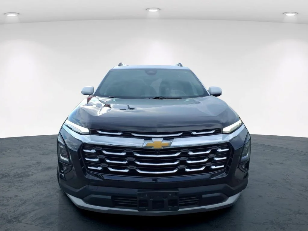 Used 2025 Black Chevrolet LT image 4