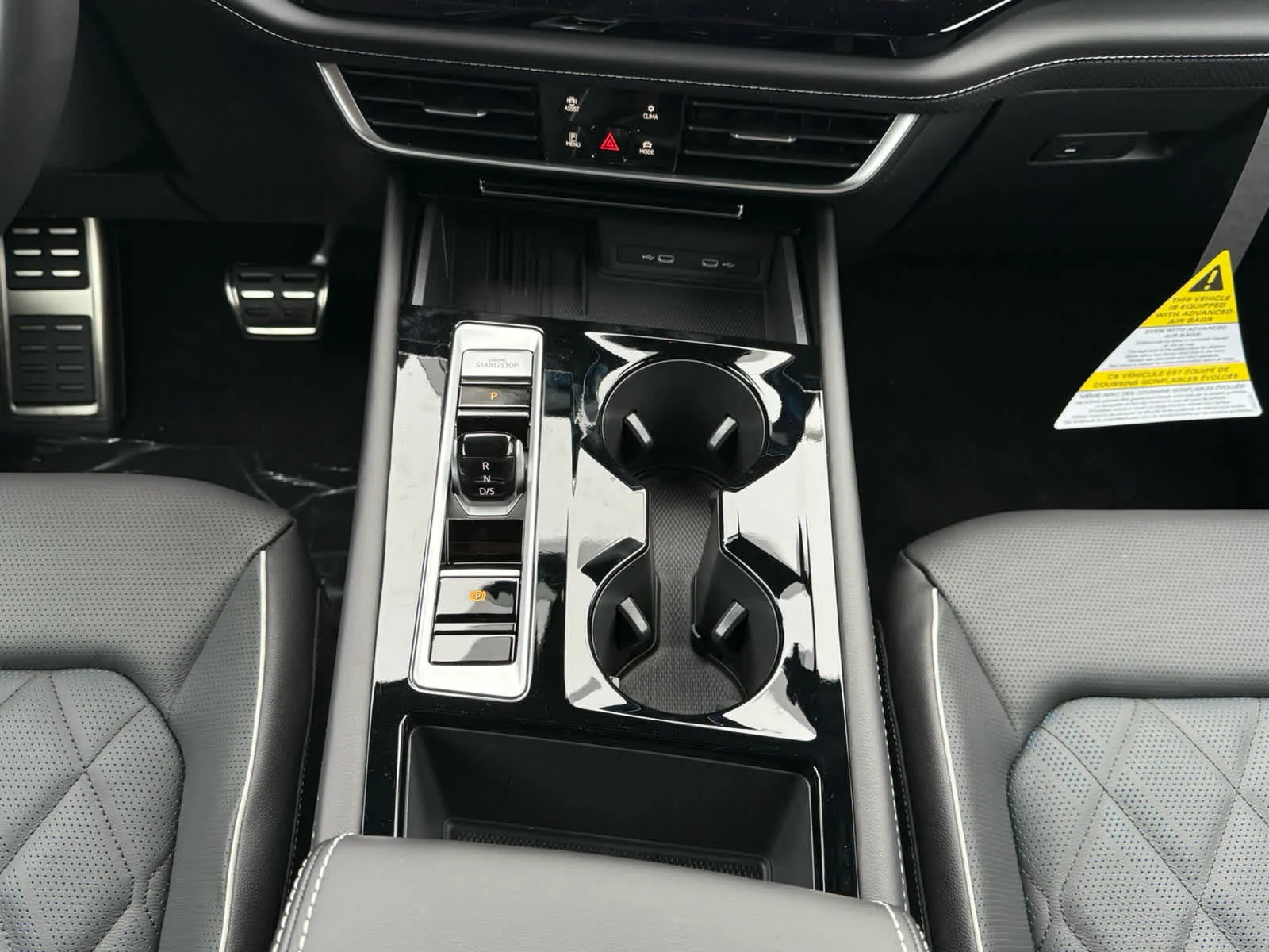 2026 Volkswagen Atlas Cross Sport SEL Premium R-LINE - Photo 22