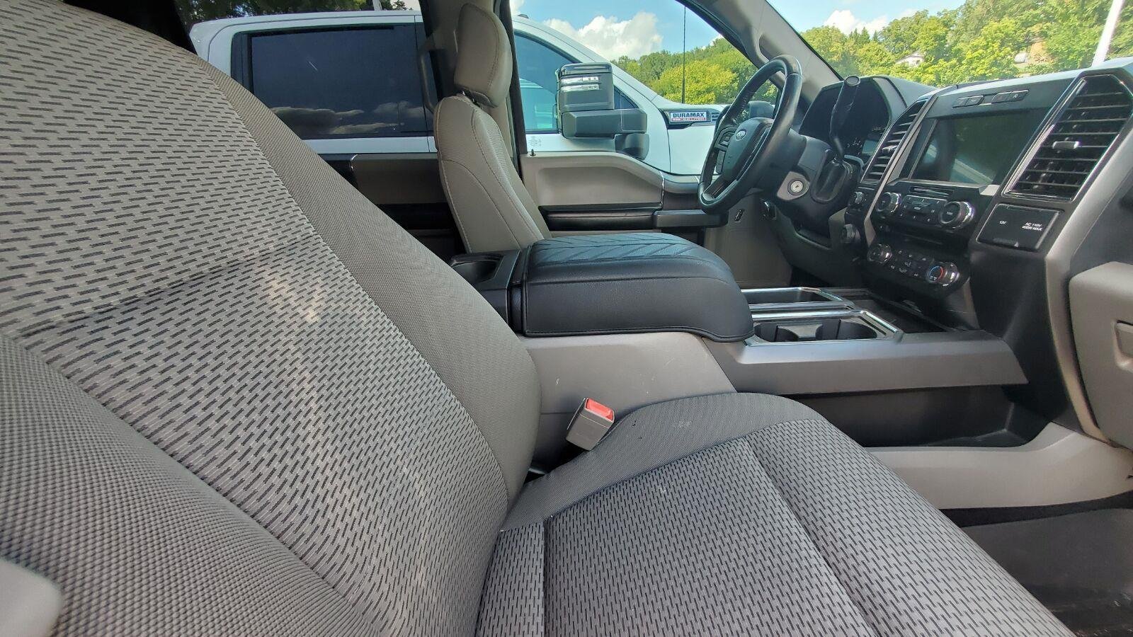 Used 2018 Black Ford XL image 4