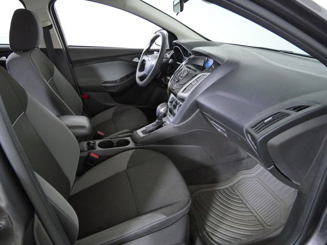 Used 2013  Ford SE image 12