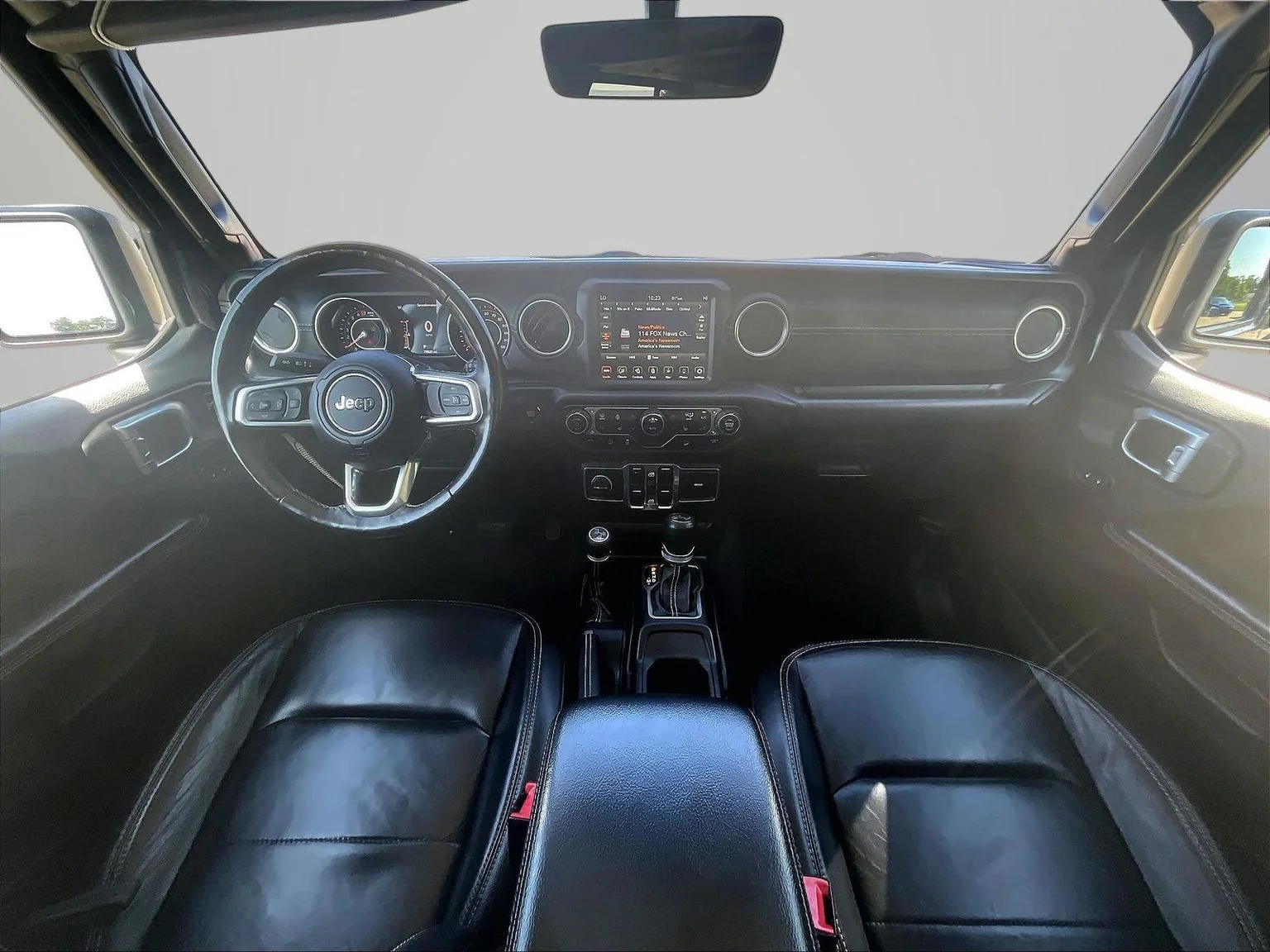 Used 2018 Gray Jeep Unlimited Sahara image 16