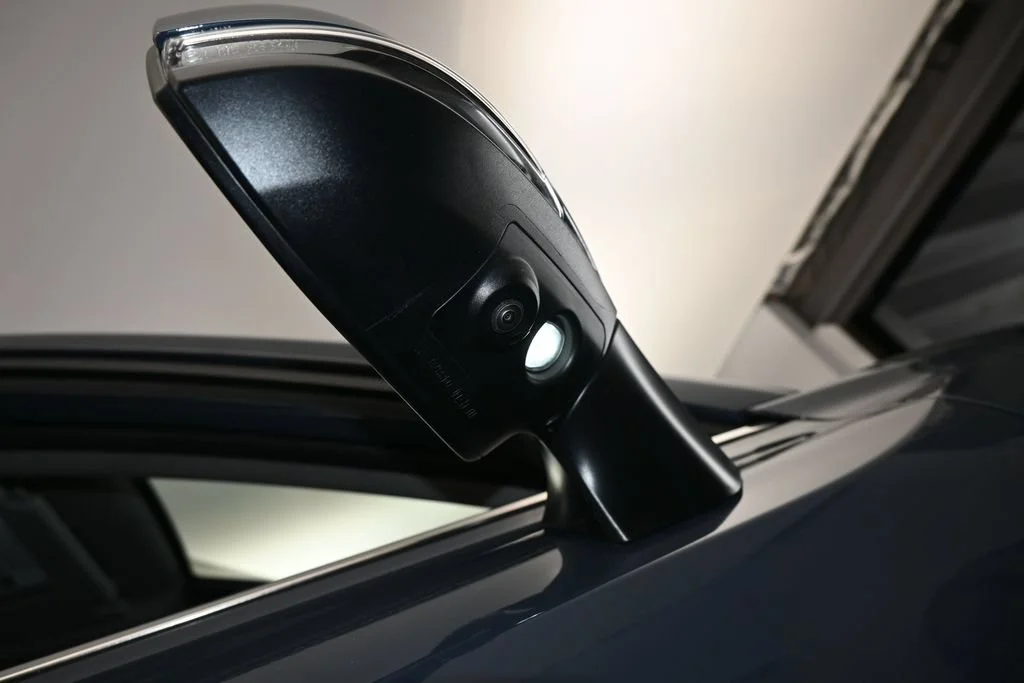 Used 2025 Cloud Toyota Limited image 52