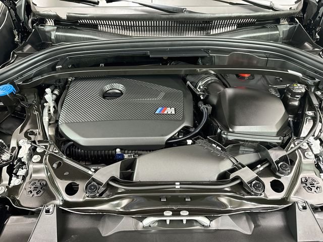 Used 2026 Black Sapphire Metallic BMW M35i image 32
