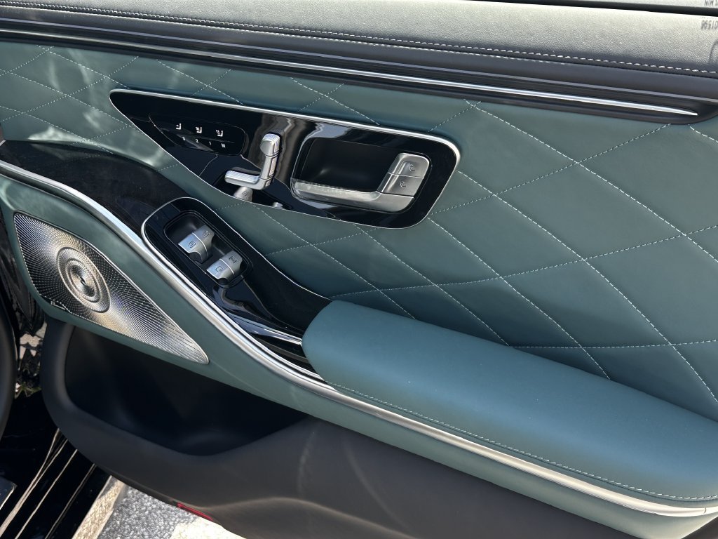 New 2027 Black Mercedes-Benz S 580 image 56