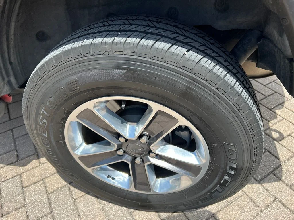Used 2021 Red Jeep Unlimited Sahara image 11