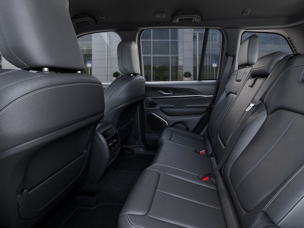 New 2026 Baltic Gray Metallic Clear-Coat Exterior Paint Jeep Limited image 24